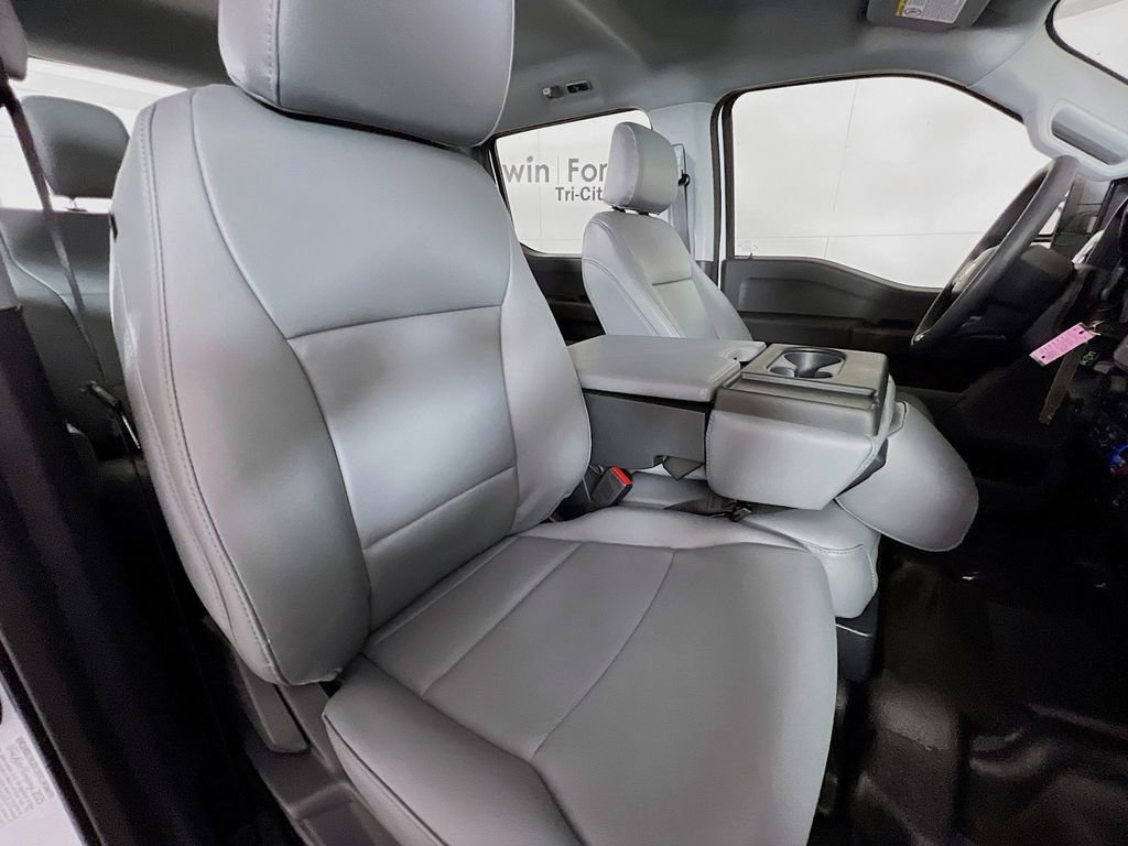 New 2026 Ford F350 XL w/ XL Chrome Package image 15