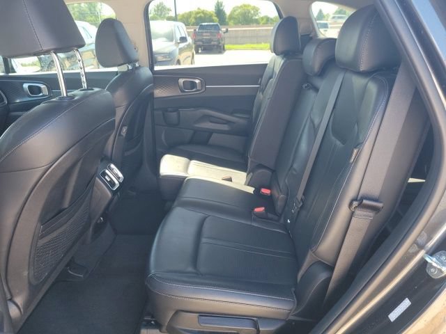 Used 2024 Kia Sorento S AWD/4WD image 18