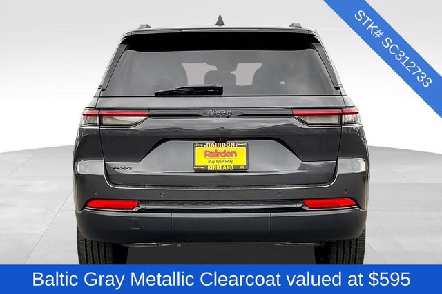 New 2025 Jeep Grand Cherokee Laredo image 4