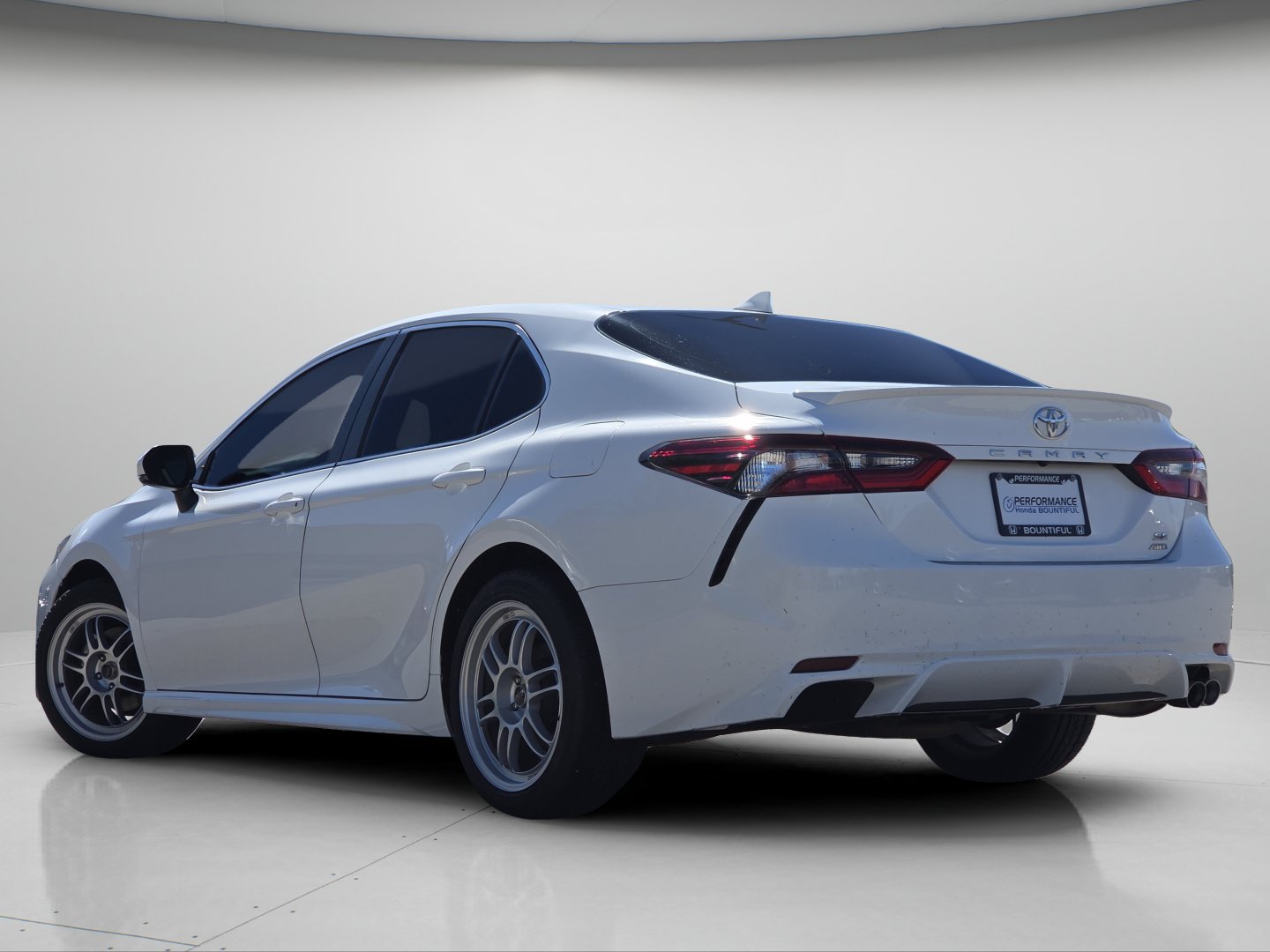 Used 2023 Toyota Camry SE AWD/4WD image 17