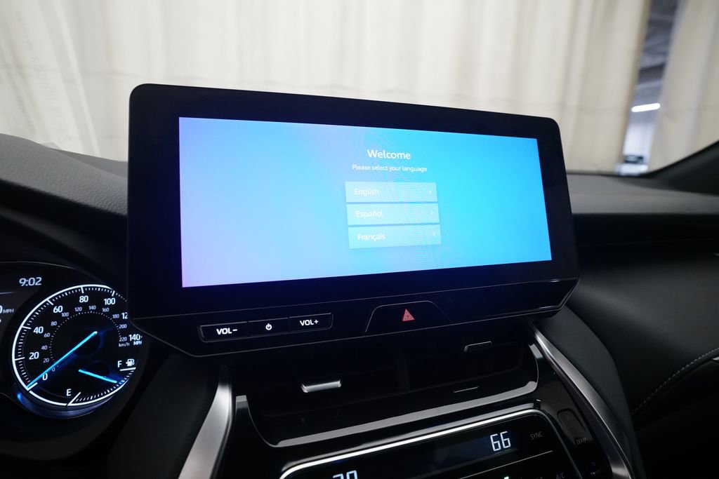 Used 2024 Toyota Venza Nightshade image 6