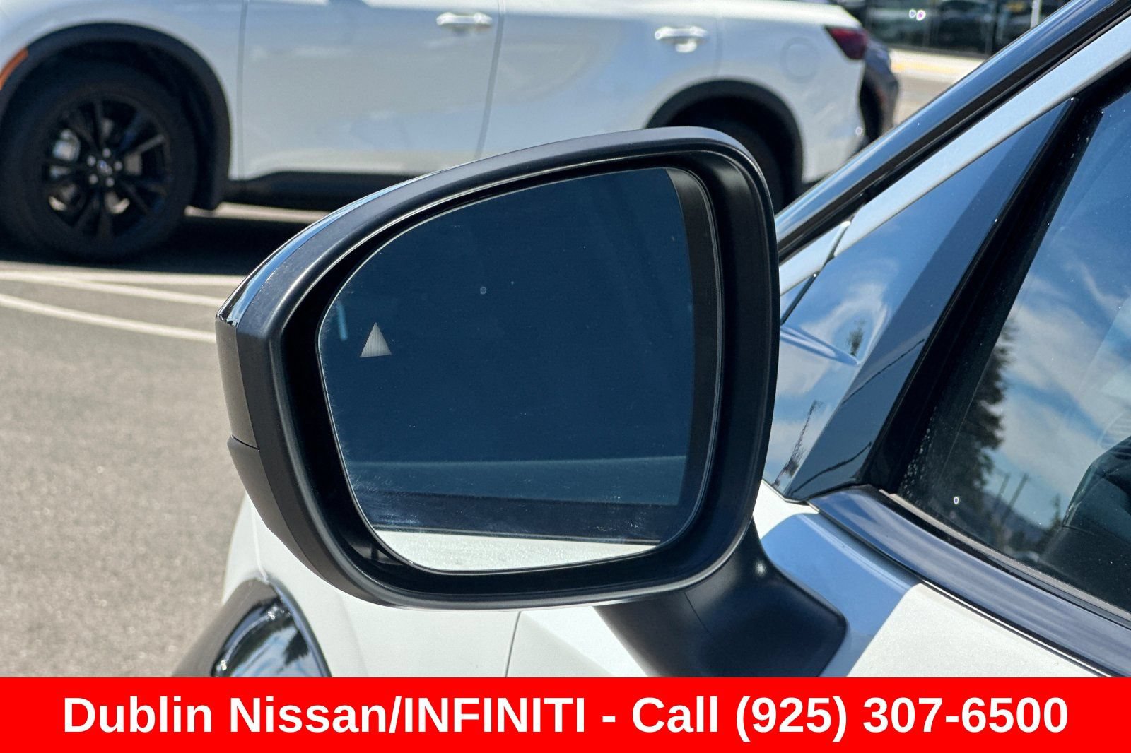Used 2023 Nissan Ariya FWD image 54