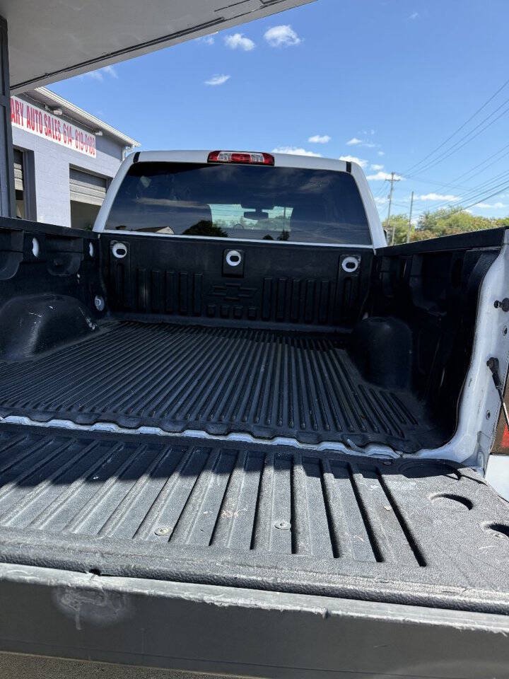 Used 2017 Chevrolet Silverado 1500 LT w/ All Star Edition AWD/4WD image 6
