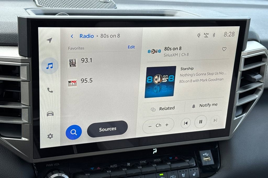 Used 2025 Toyota Tundra Limited image 21