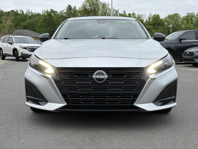 Used 2024 Nissan Altima 2.5 SV image 8