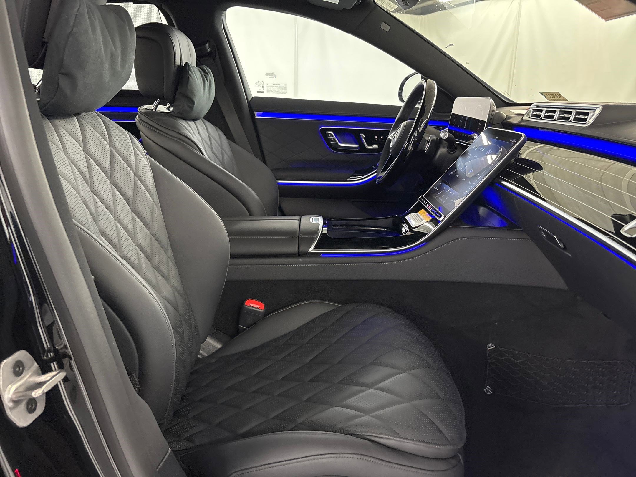 New 2026 Mercedes-Benz S 580e 4MATIC Sedan image 29