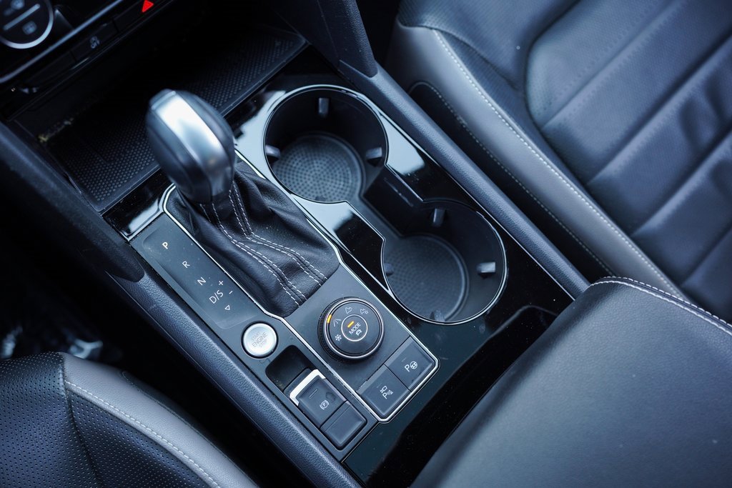 Used 2022 Volkswagen Atlas SEL Premium image 35