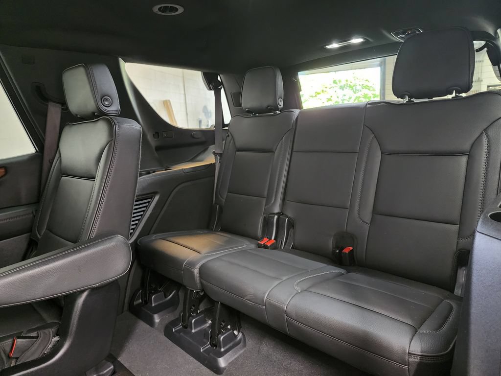Used 2025 GMC Yukon Denali AWD/4WD image 29
