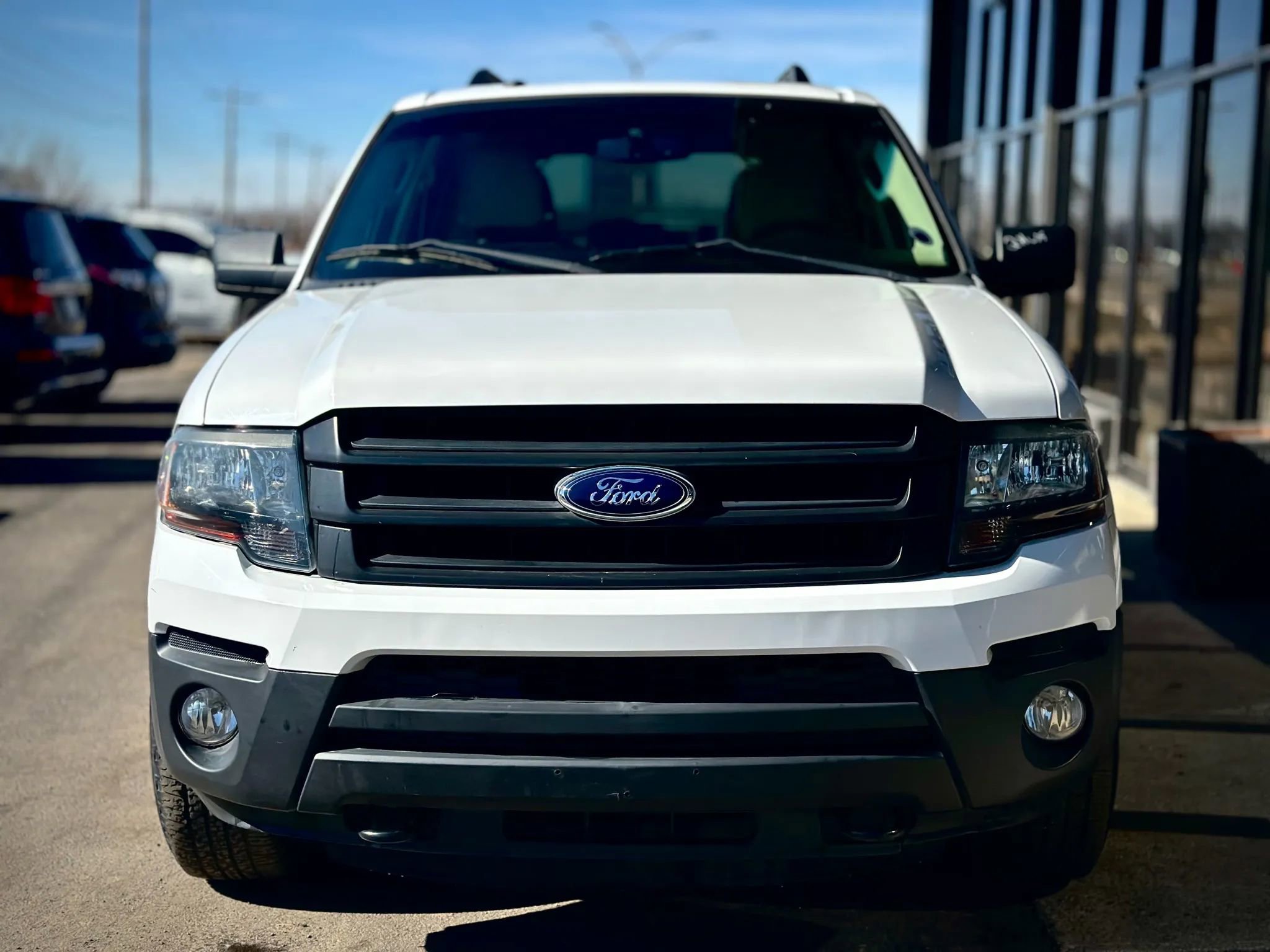 Used 2015 Ford Expedition XL image 2