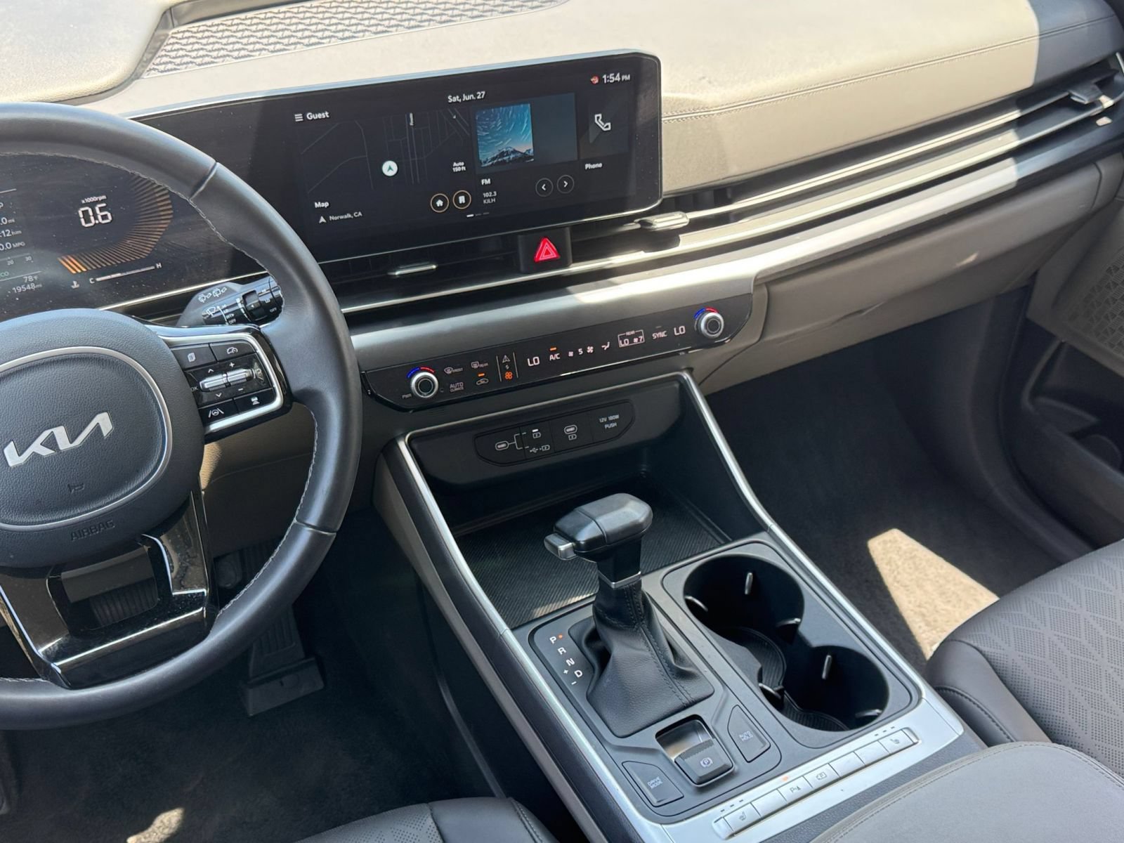 Used 2026 Kia Carnival FWD image 20
