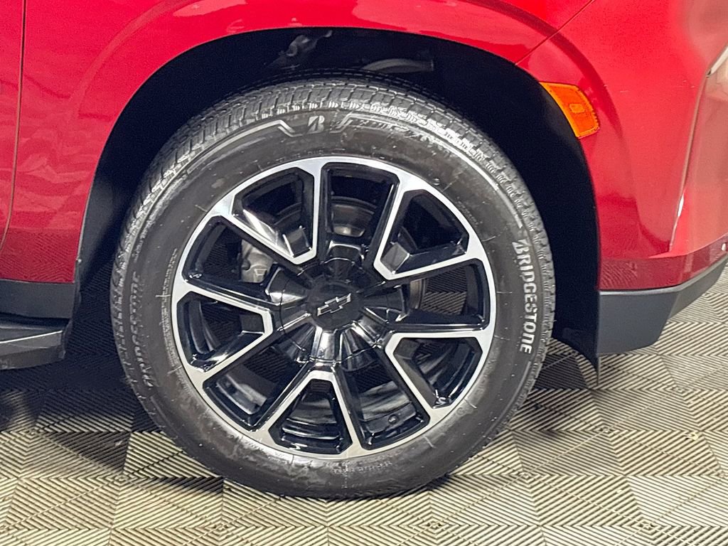 Used 2024 Chevrolet Suburban RST image 24