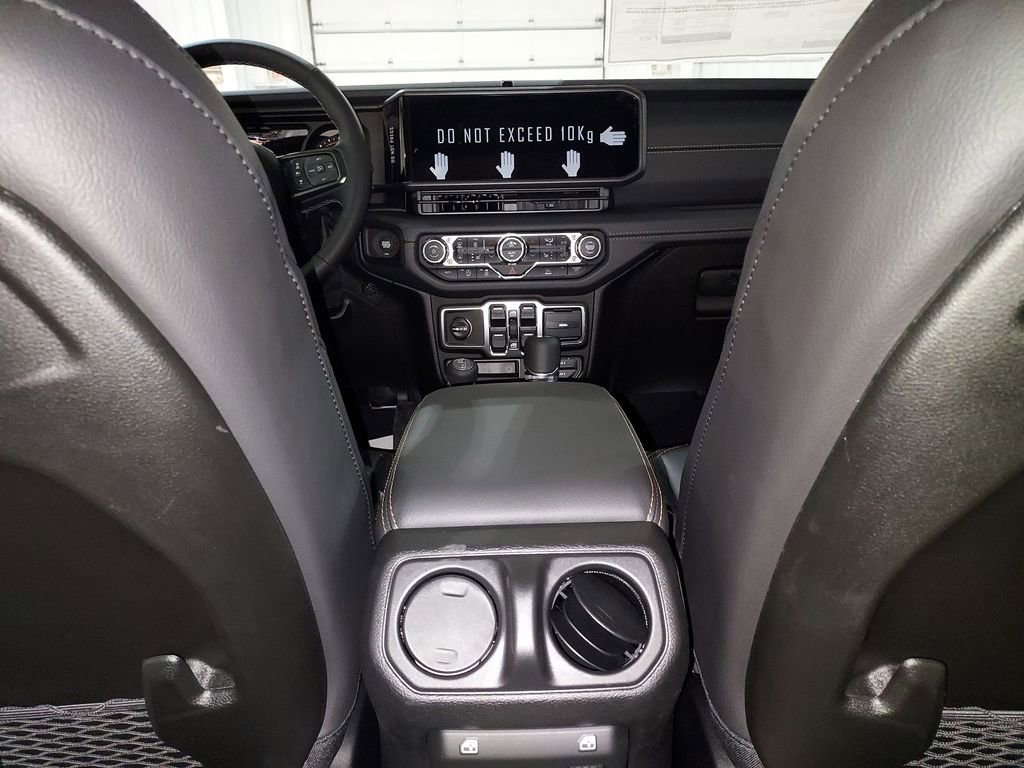 New 2026 Jeep Gladiator Sport AWD/4WD image 10