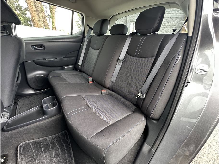 Used 2024 Nissan Leaf S FWD image 16