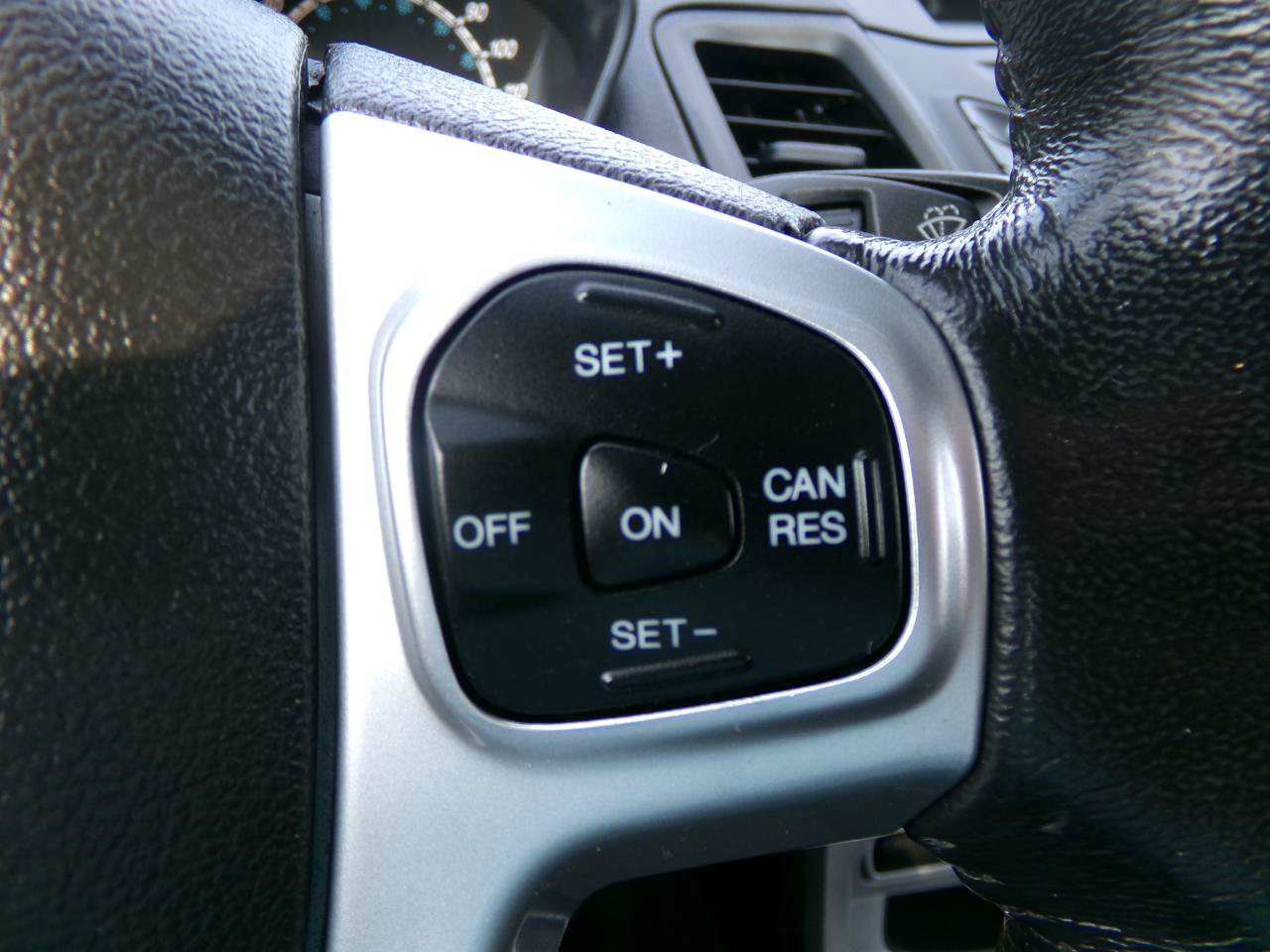 Used 2014 Ford Fiesta SE FWD image 16