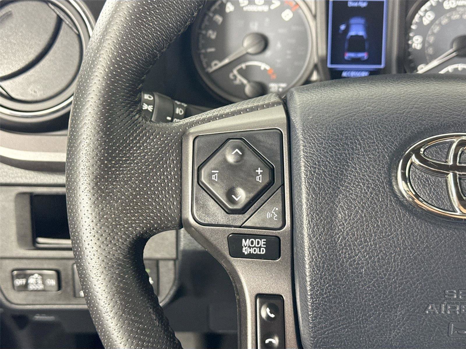 Used 2019 Toyota Tacoma TRD Off-Road image 17