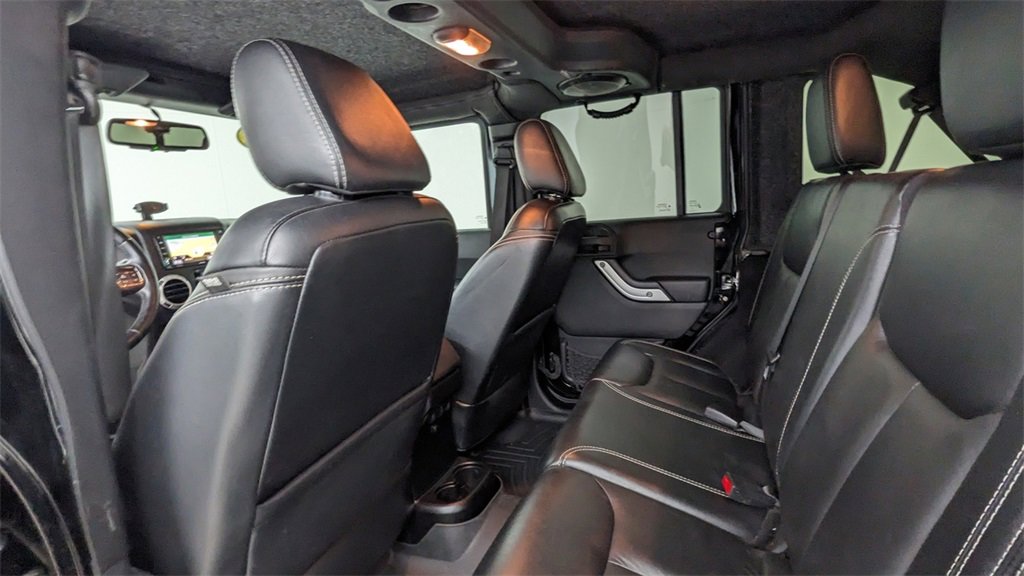 Used 2014 Jeep Wrangler Unlimited Rubicon w/ Connectivity Group image 32