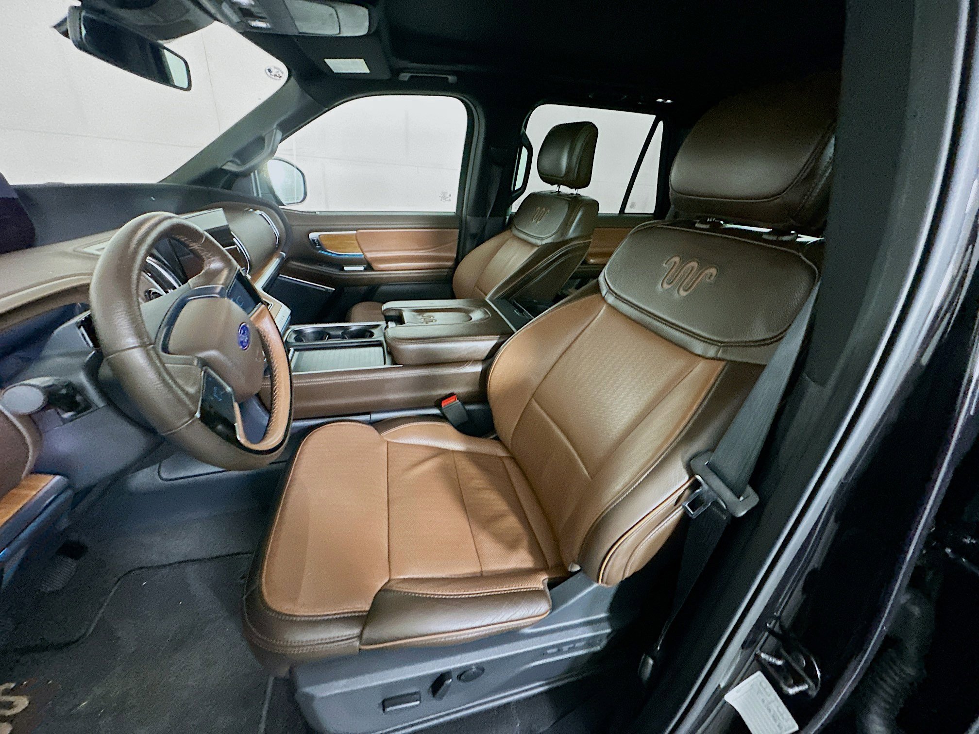 Used 2025 Ford Expedition King Ranch image 13