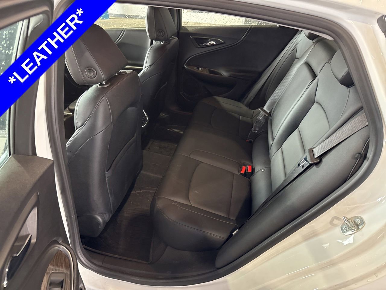 Used 2023 Chevrolet Malibu LT FWD image 7