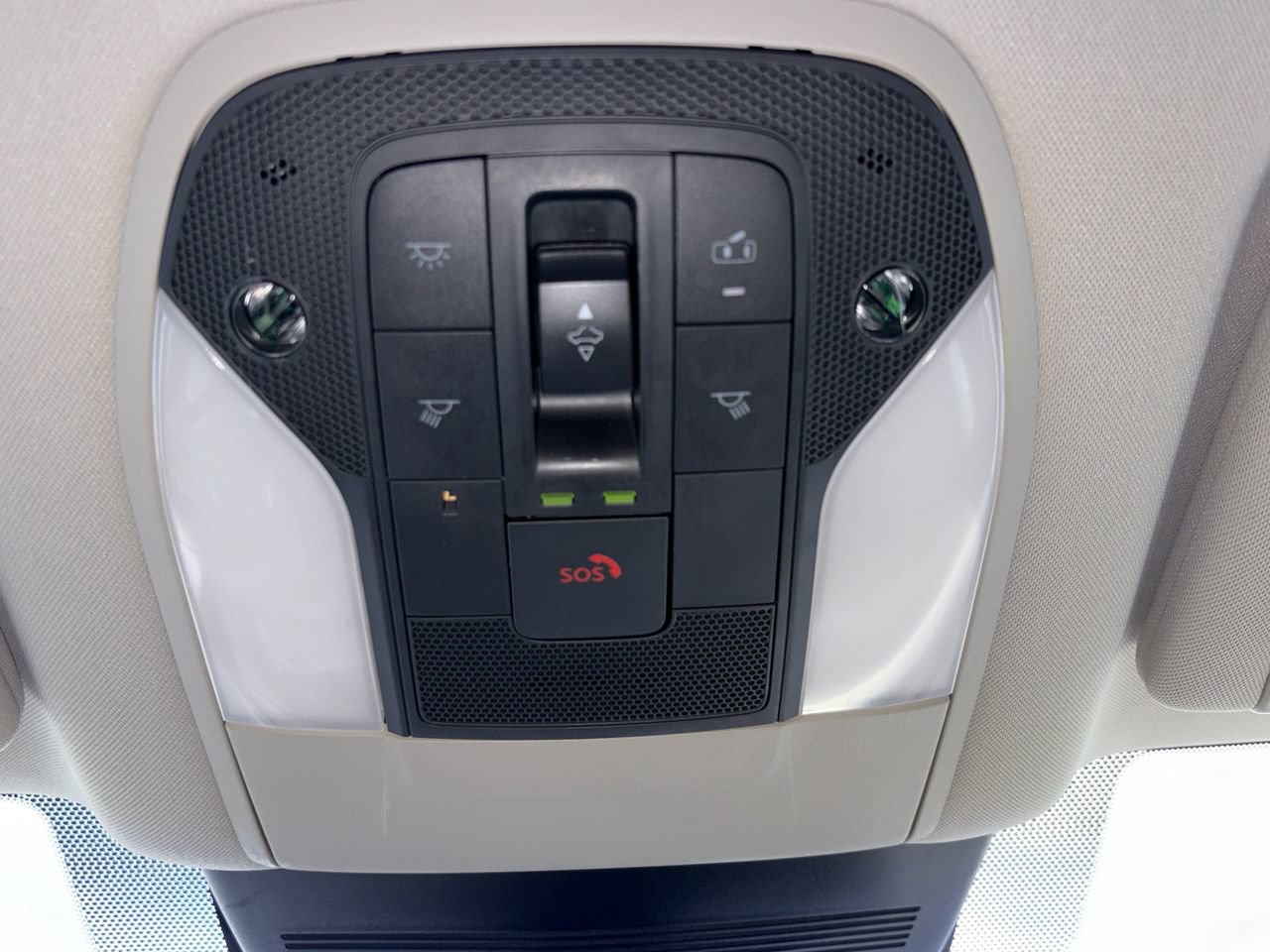 Used 2021 INFINITI QX50 Luxe FWD image 15