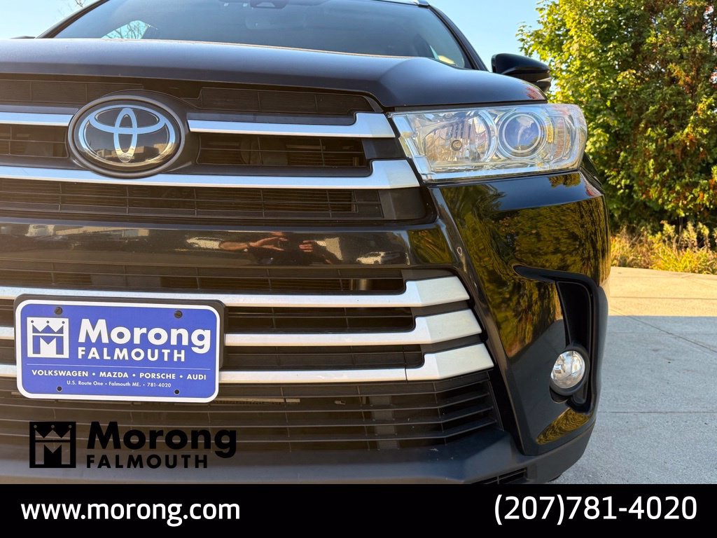 Used 2019 Toyota Highlander XLE AWD/4WD image 4
