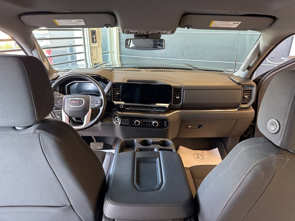 Used 2025 GMC Sierra 3500 SLE w/ SLE Value Package image 25