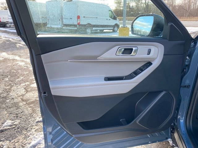 New 2026 Ford Explorer Active w/ Active Comfort Package image 13