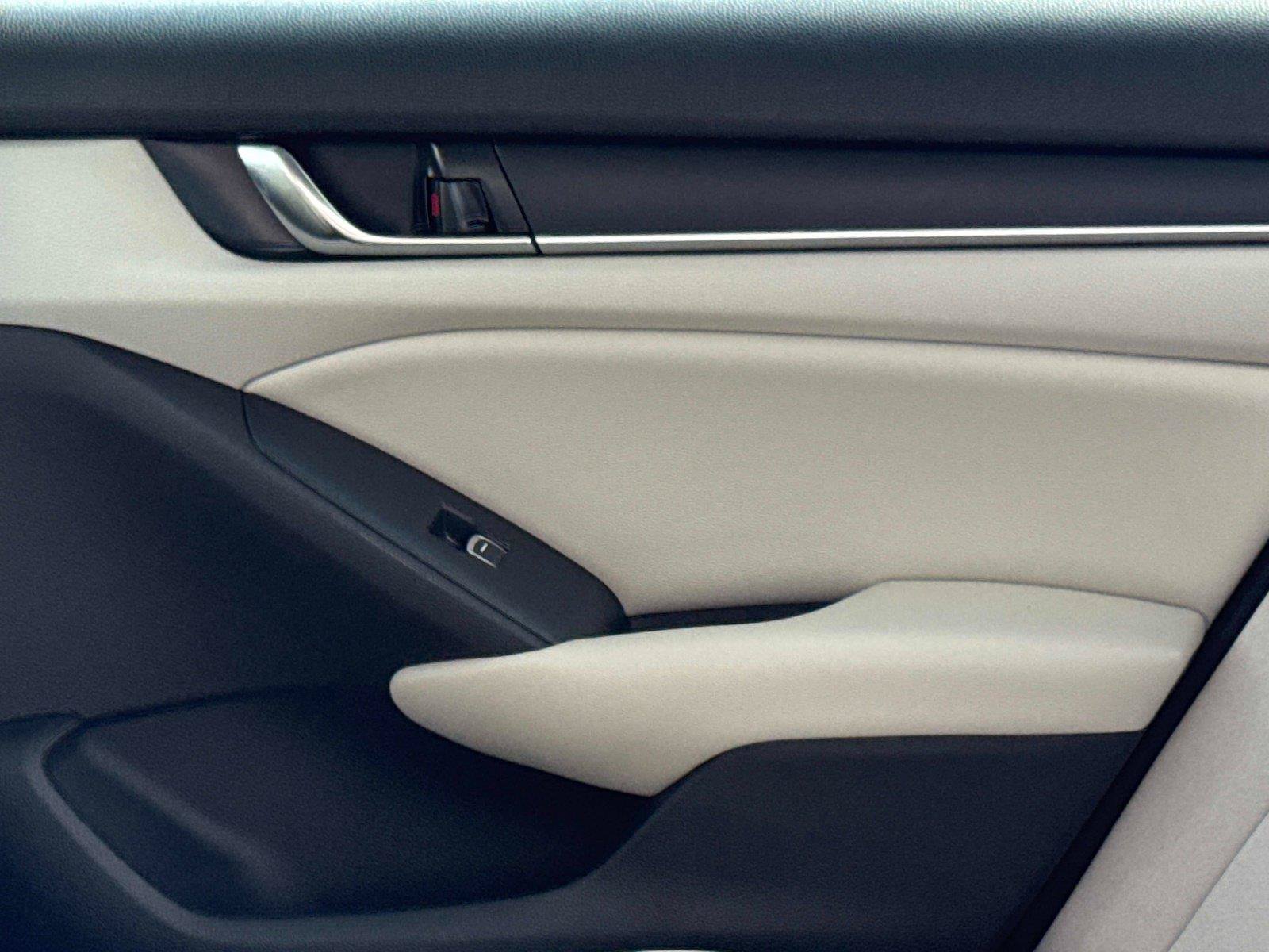 Certified 2020 Honda Accord EX image 14