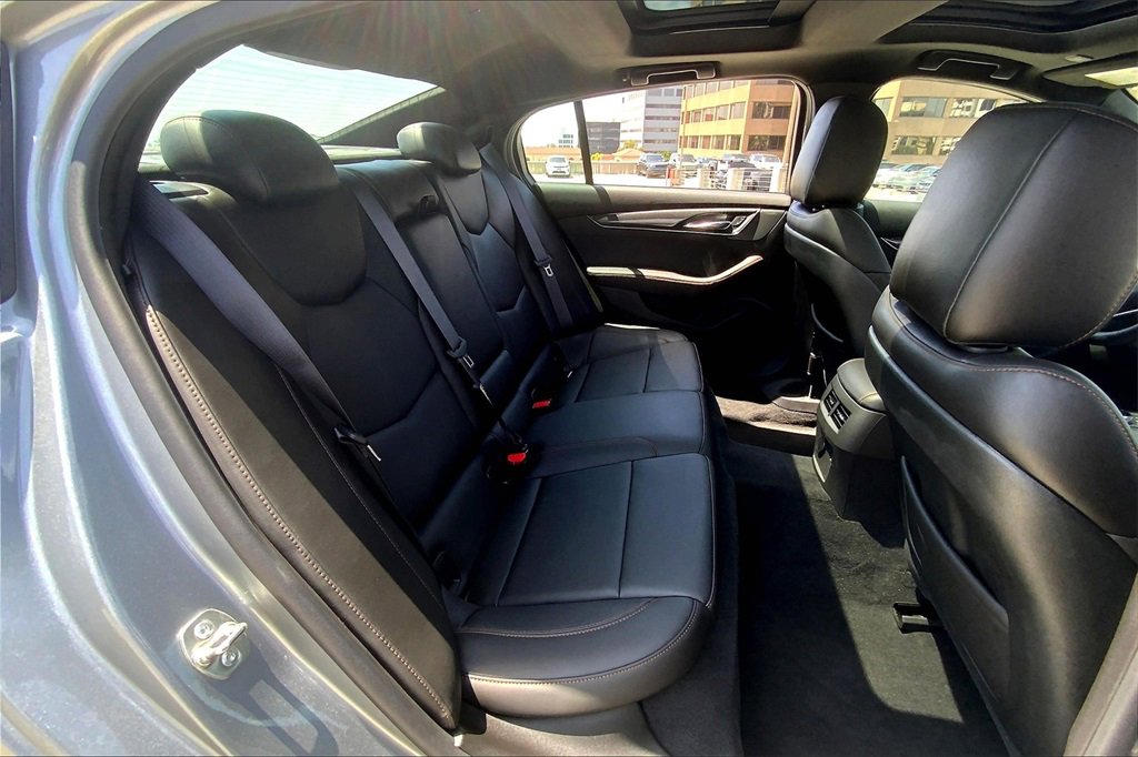 Used 2025 Cadillac CT5 Sport w/ Technology Package image 19