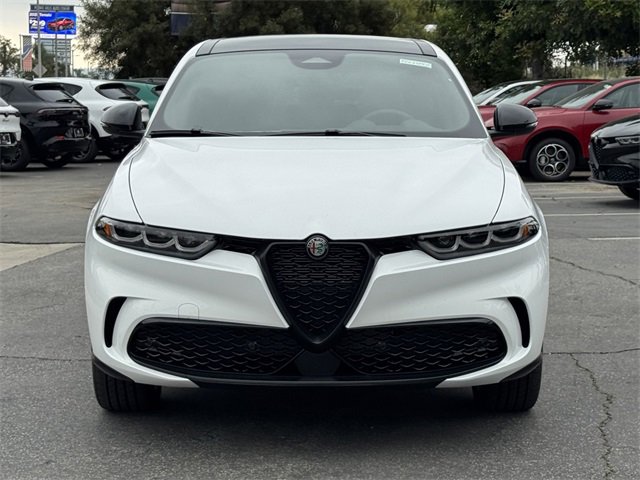 New 2025 Alfa Romeo Tonale w/ Premium Package image 2