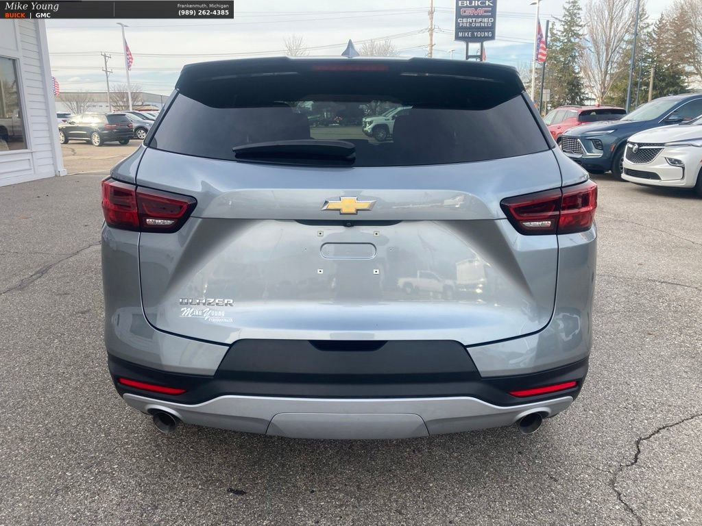 Used 2023 Chevrolet Blazer LT w/ Driver Confidence Package image 6