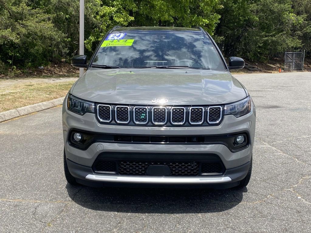 Used 2024 Jeep Compass Limited image 7