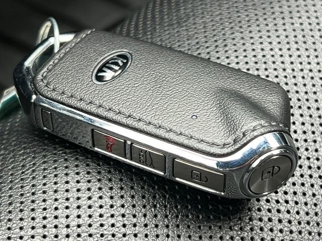 Used 2020 Kia Stinger GT-Line image 34