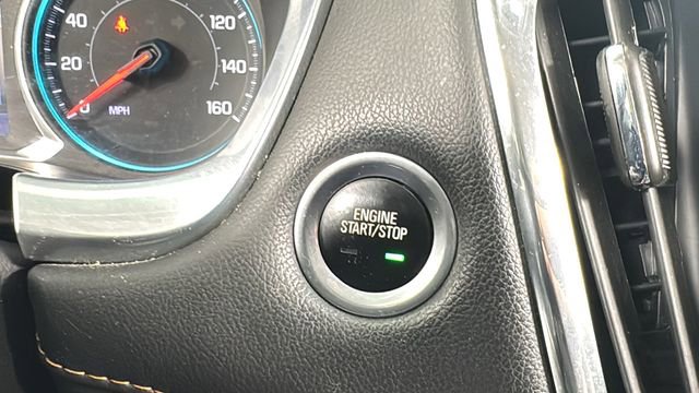 Used 2021 Chevrolet Traverse RS image 27