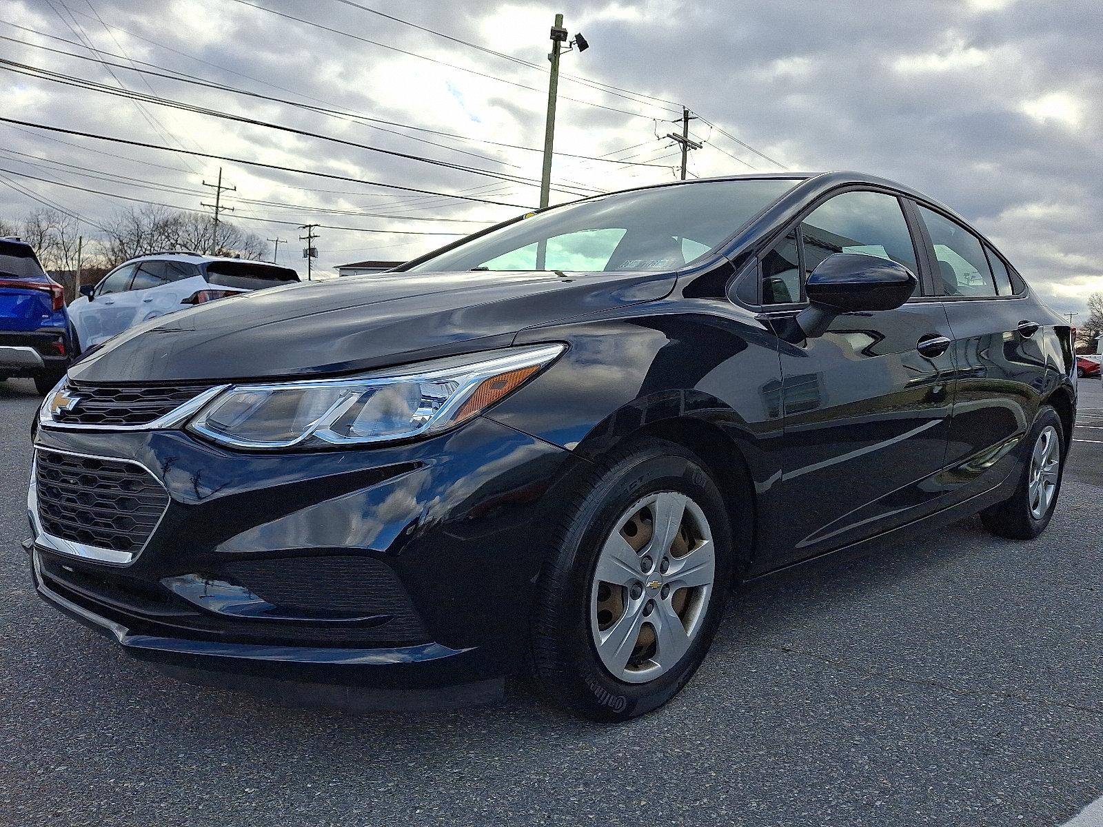Used 2017 Chevrolet Cruze LS image 3