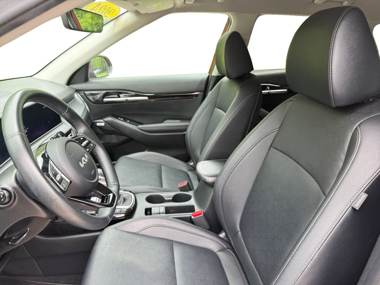 Used 2024 Kia Seltos SX AWD/4WD image 11