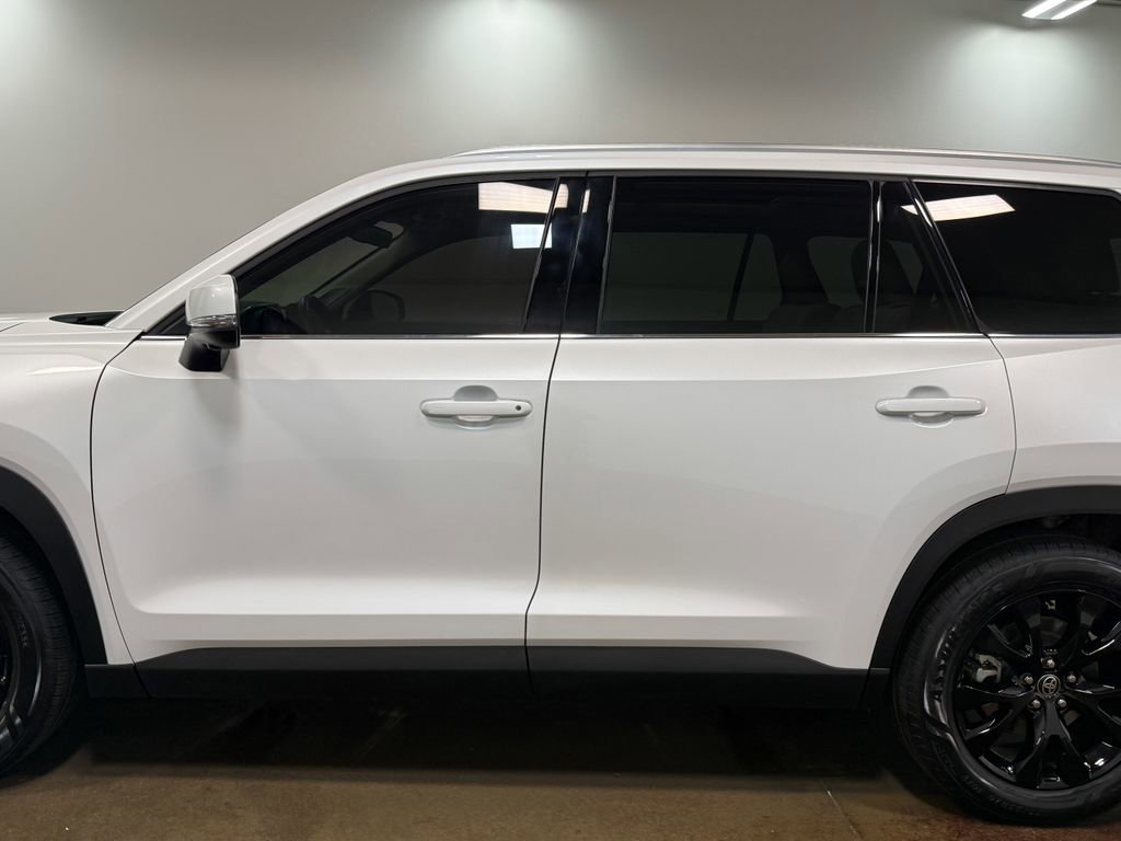 Used 2024 Toyota Grand Highlander AWD image 37