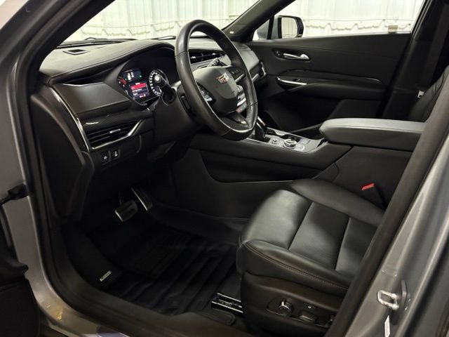Used 2023 Cadillac XT4 Sport w/ Sun And Sound Package AWD/4WD image 34