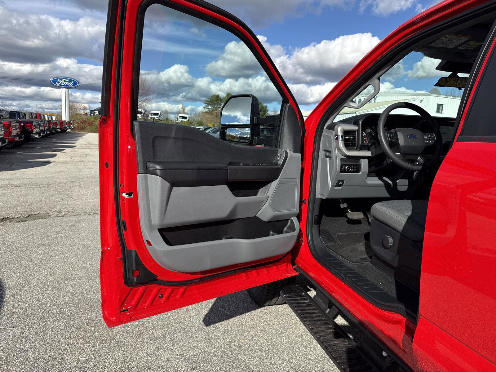 New 2026 Ford F250 XL w/ STX Appearance Package AWD/4WD image 10