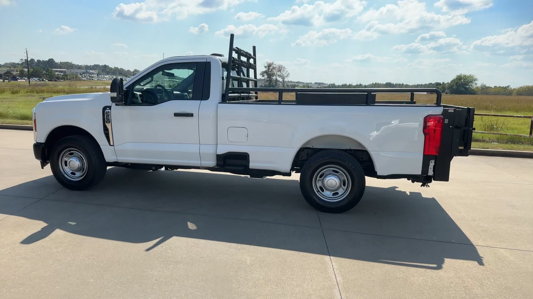 Used 2024 Ford F250 XL RWD image 6