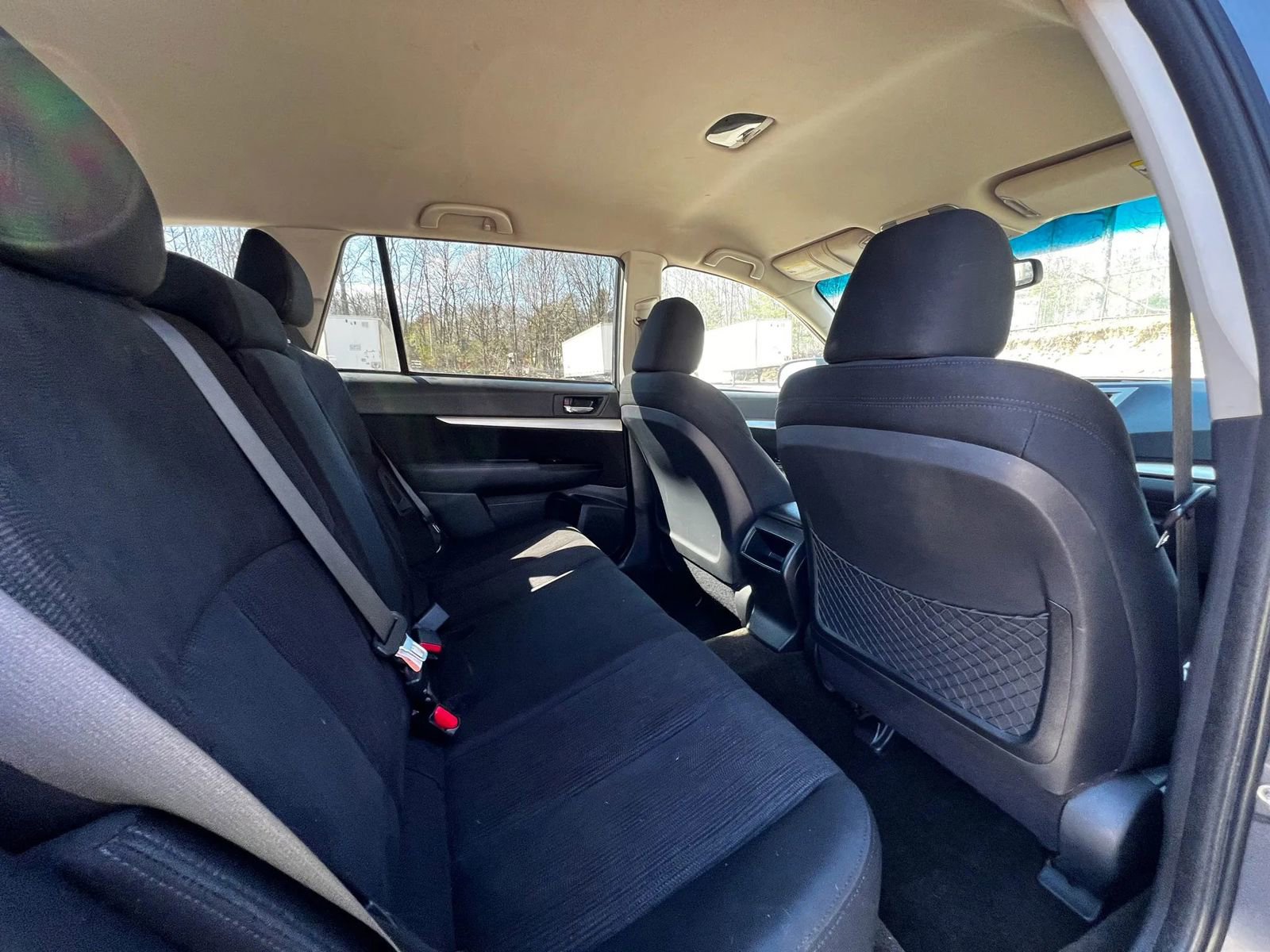 Used 2014 Subaru Outback 2.5i Premium image 11