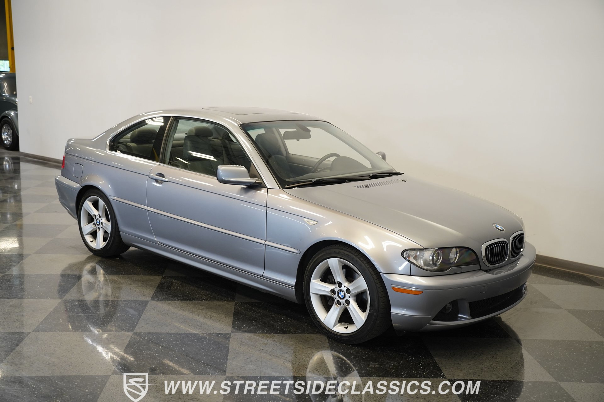 Used 2004 BMW 325Ci Coupe image 32