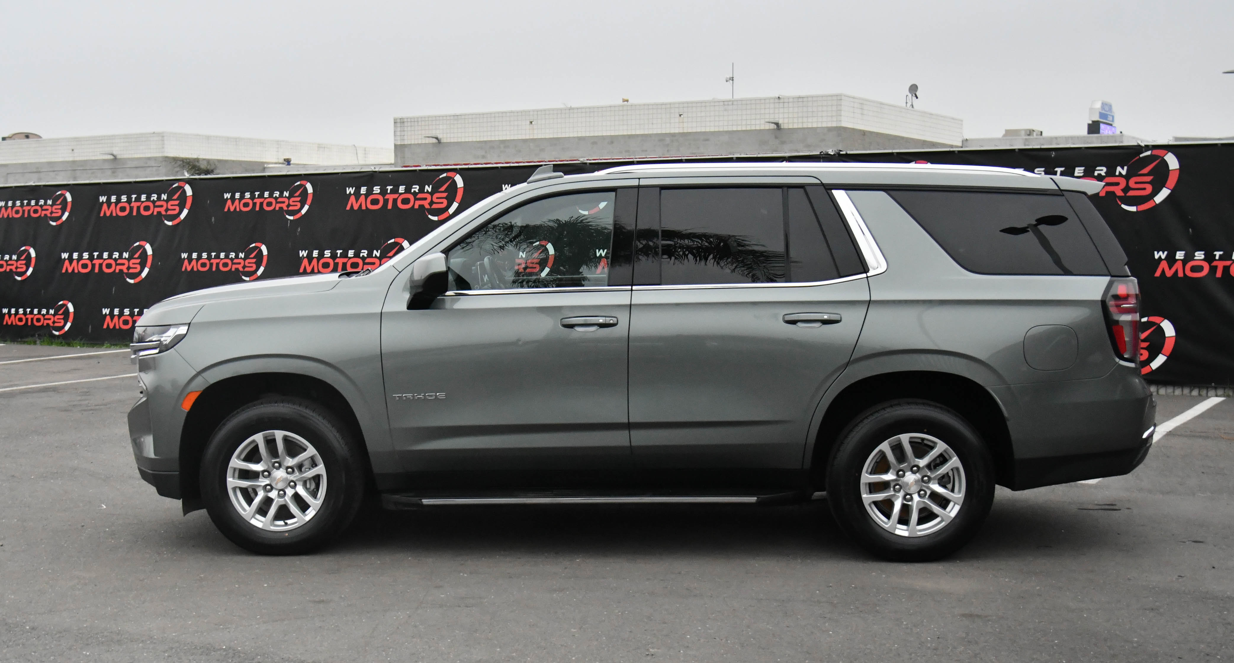 Used 2024 Chevrolet Tahoe LT image 4