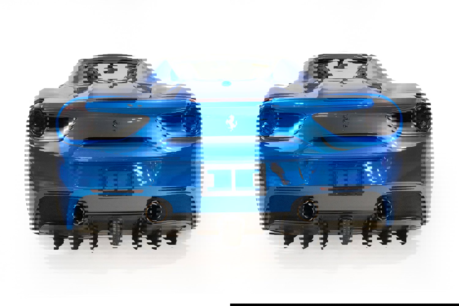 Used 2017 Ferrari 488 Spider RWD image 18