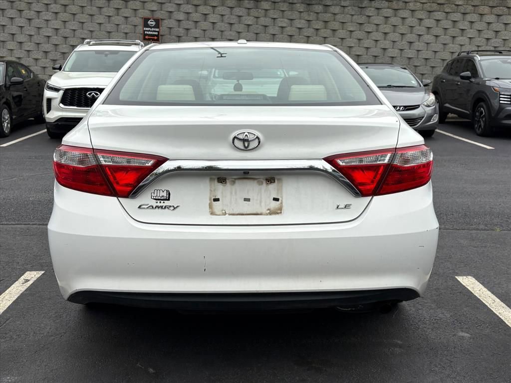 Used 2017 Toyota Camry LE FWD image 5