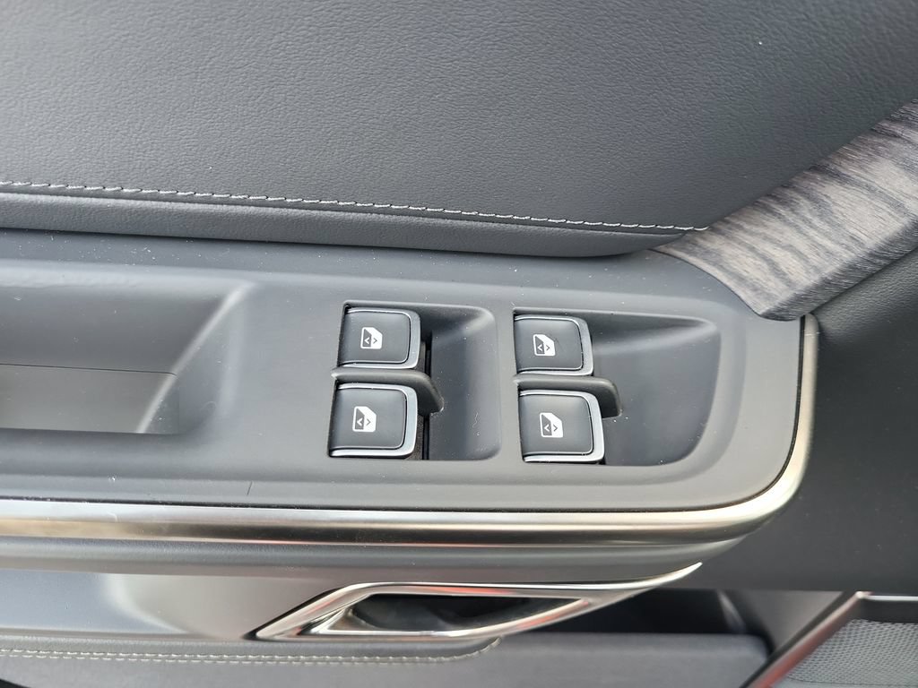 Used 2022 Rivian R1T Launch Edition AWD/4WD image 11