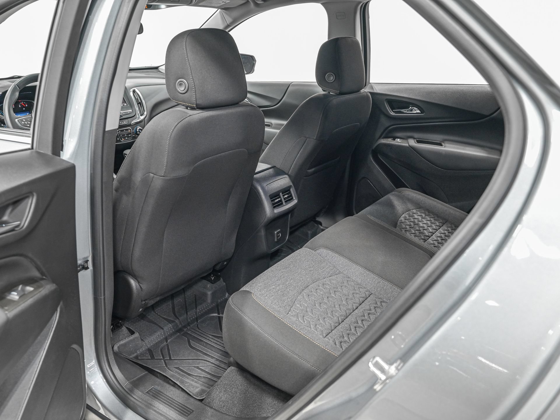 Used 2023 Chevrolet Equinox LT AWD/4WD image 28