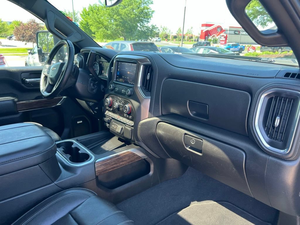 Used 2023 Chevrolet Silverado 2500 High Country w/ Z71 Off-Road Package AWD/4WD image 31