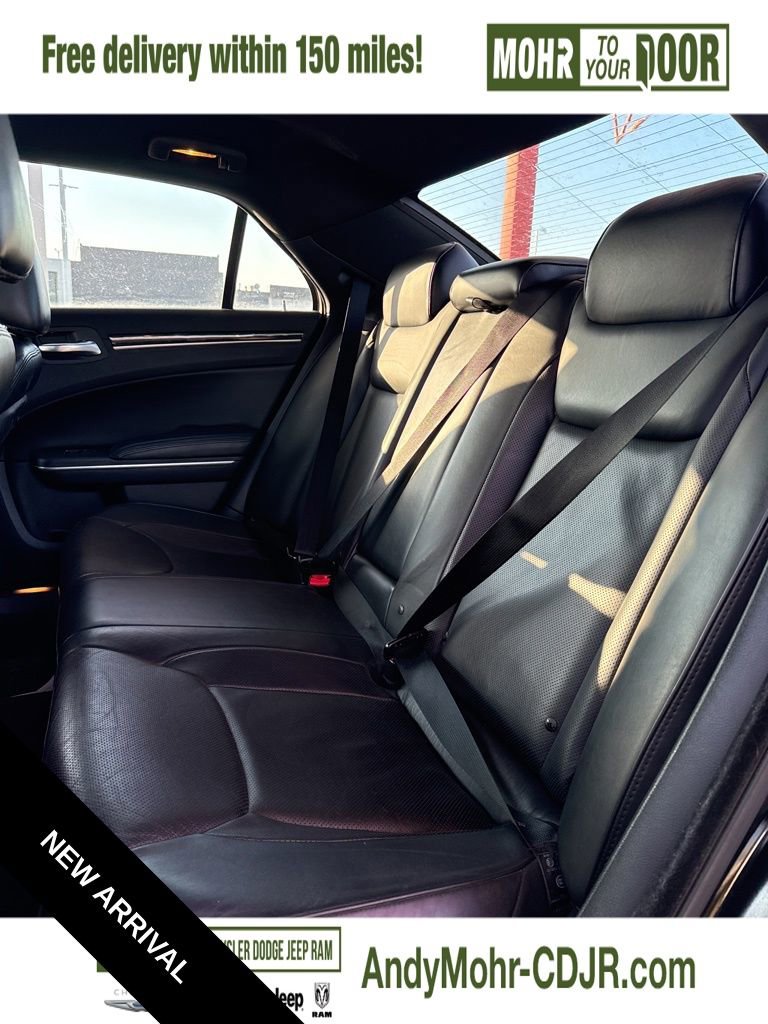 Used 2013 Chrysler 300 C image 22