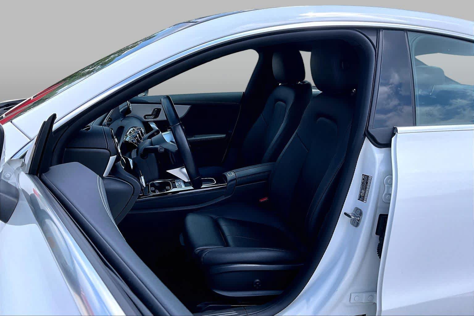 Used 2025 Mercedes-Benz CLA 250 image 8