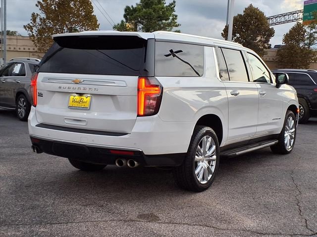 Used 2023 Chevrolet Suburban High Country image 2